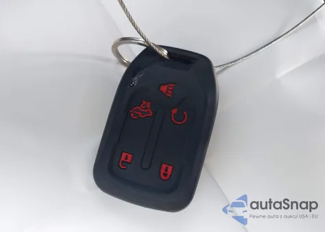 2020 Chevrolet Silverado 1500 4Wd Short Bed Rst from USA, damaged, VIN 3GCUYEED5LG428181